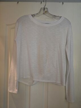 Athleta White Long-Sleeve Crewneck Lightweight Tee with Peephole Back